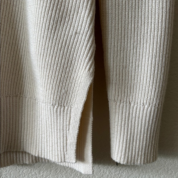 Athleta Hanover Wool blend  V-Neck Sweater Ivory size S - Picture 4 of 8